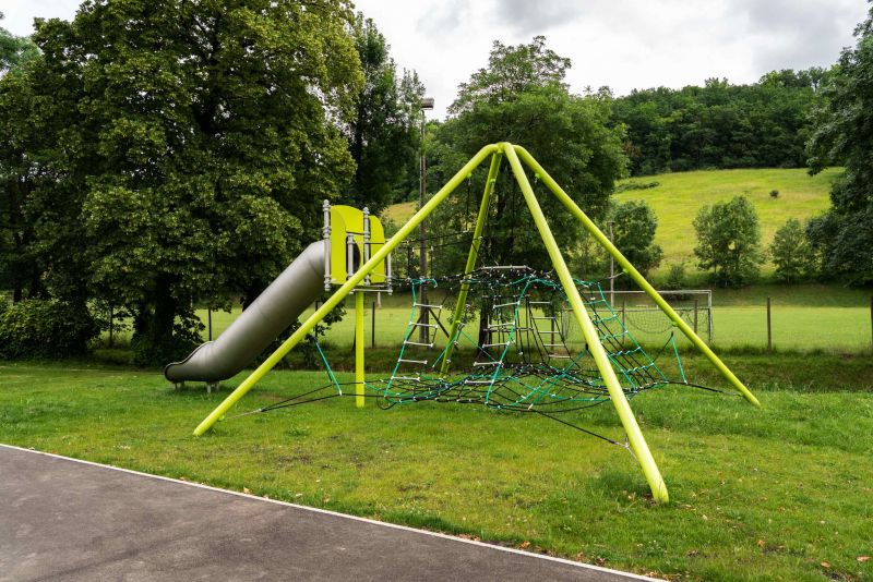 bo9128-kuppel-raumnetz-pyrado-mit-rutsche