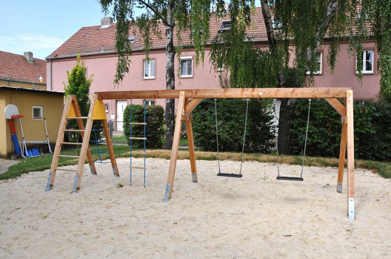 40061-obra-eco-kletterbock-sprossen-netz-mit-2-schaukeln-und-strickleiter