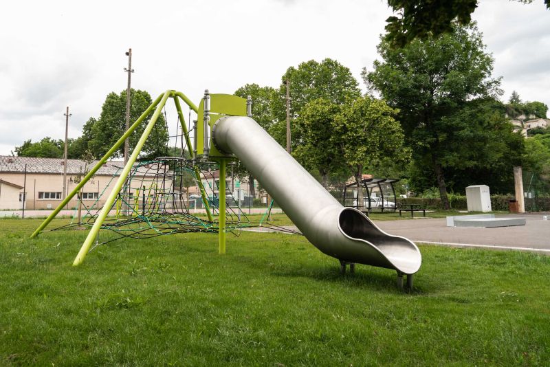 bo9128-kuppel-raumnetz-pyrado-mit-rutsche